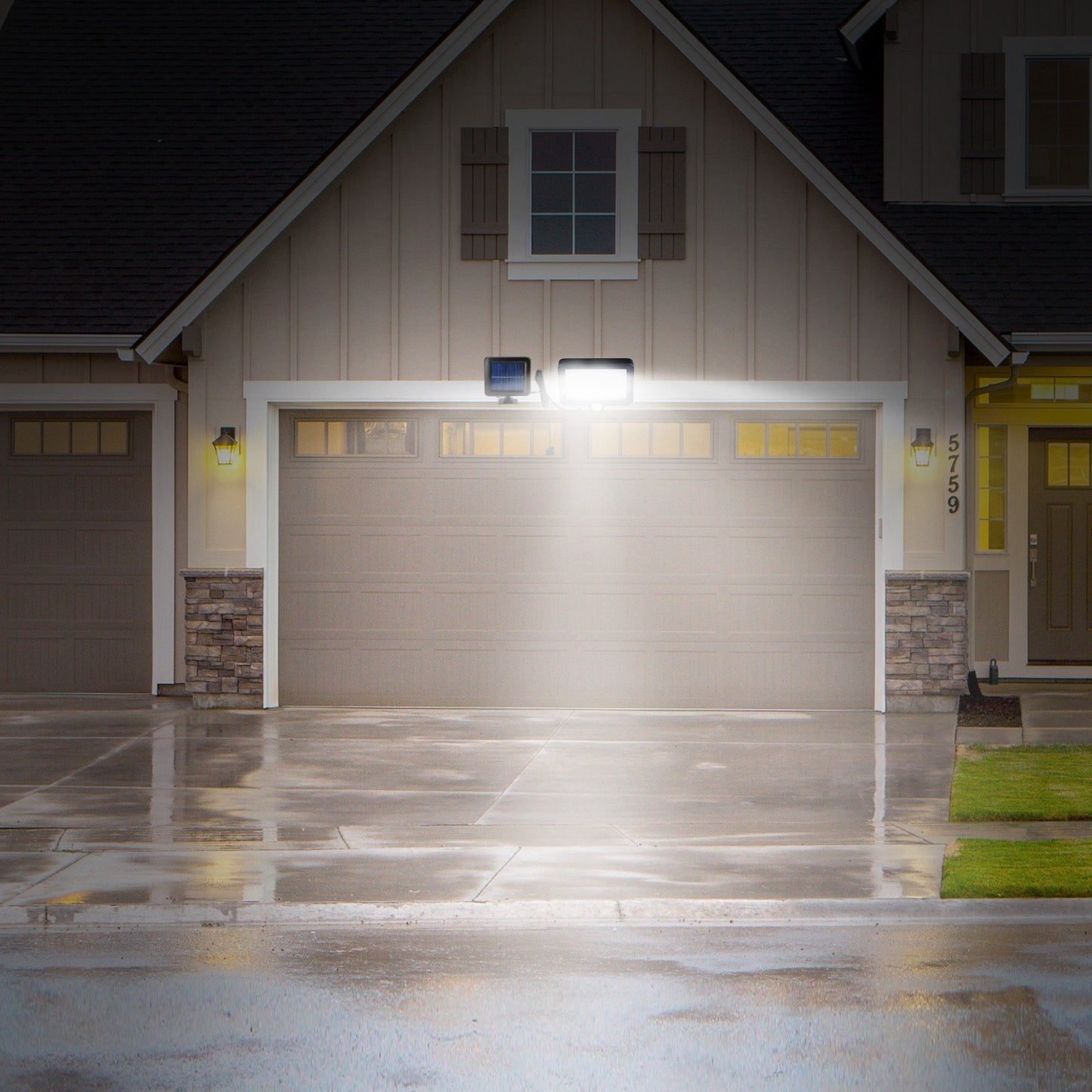 Solar Motion Sensor Security Light - Waterproof Outdoor LED Wall Lamp ( Free Shipping )